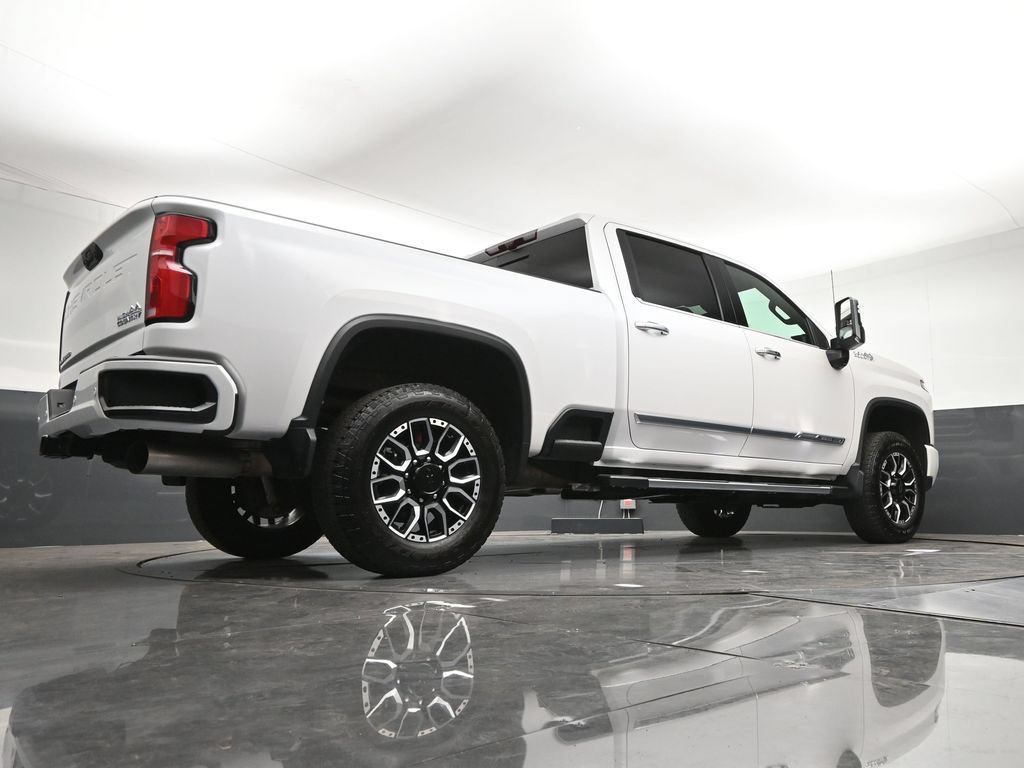 Certified 2025 Chevrolet Silverado 3500 High Country AWD/4WD image 27