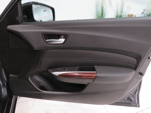 Used 2016 Acura TLX SH AWD V6 w/Tech 4dr Sedan w/T image 26