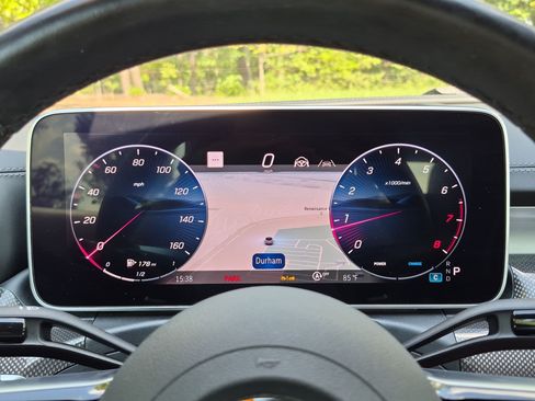 Used 2024 Mercedes-Benz CLE 450 4MATIC Cabriolet image 11