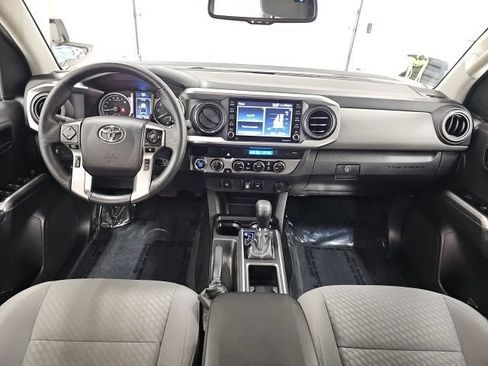 Certified 2023 Toyota Tacoma SR5 AWD/4WD image 30