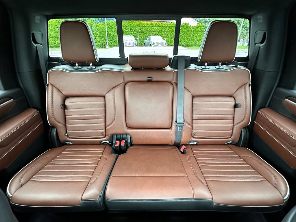 Certified 2024 GMC Sierra 3500 Denali Ultimate AWD/4WD image 29