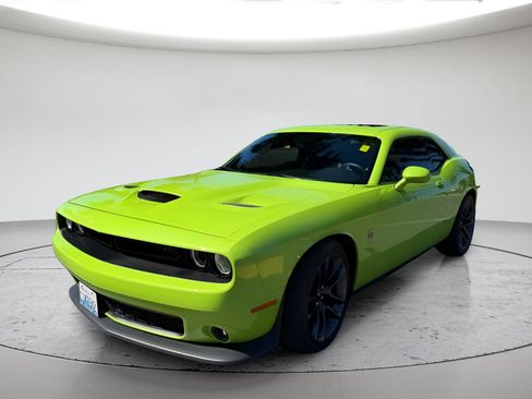 Used 2023 Dodge Challenger R/T Scat Pack w/ Plus Package RWD image 8