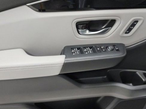 Used 2025 Honda Pilot Touring image 22