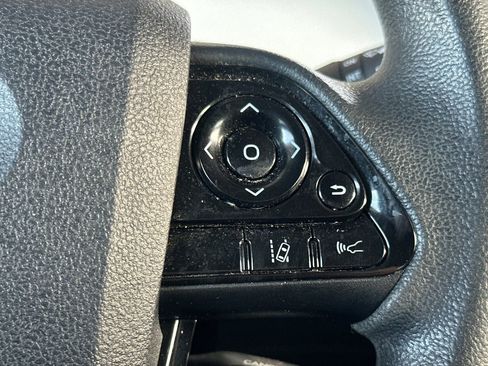 Certified 2020 Toyota Prius LE w/ Carpet Mat Package image 30