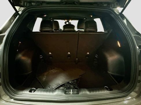 Used 2023 Jeep Compass Limited image 26