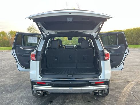 Used 2024 GMC Acadia Denali w/ Super Cruise Package image 40