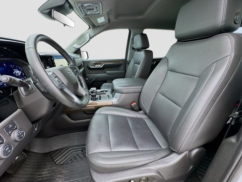 Used 2024 Chevrolet Silverado 1500 LT Trail Boss w/ Convenience Package II AWD/4WD image 13