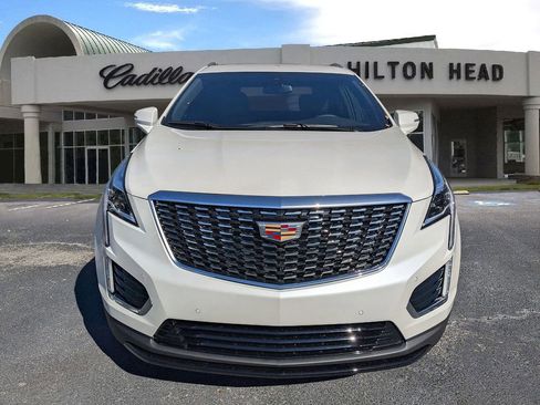 New 2026 Cadillac XT5 Luxury image 9