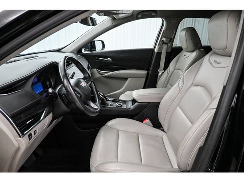 Certified 2023 Cadillac XT4 Premium Luxury AWD/4WD image 11