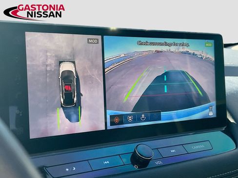 Used 2024 Nissan Rogue SL w/ SL Premium Package image 18