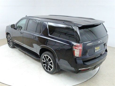 Used 2021 Chevrolet Suburban RST image 17
