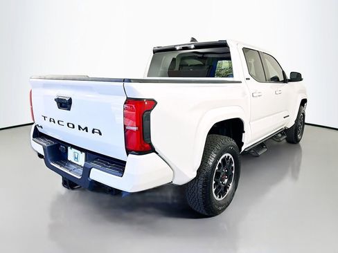 Used 2025 Toyota Tacoma SR5 image 5