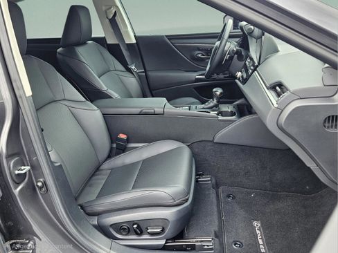 Used 2023 Lexus ES 300h w/ Premium Package FWD image 24