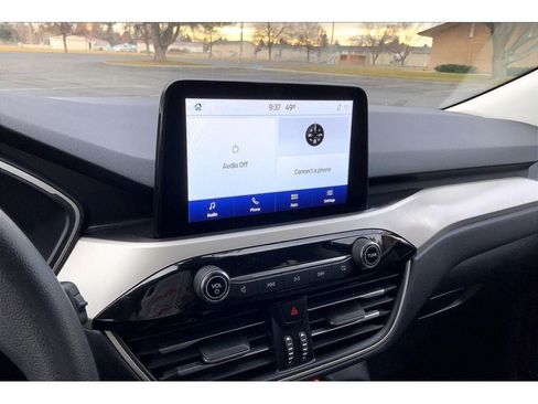 Used 2022 Ford Escape SE image 7