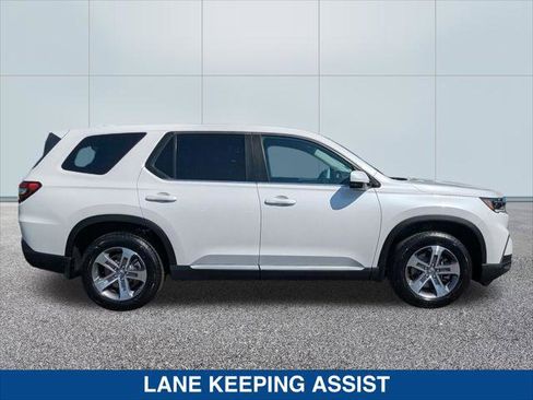 Used 2023 Honda Pilot EX-L image 6