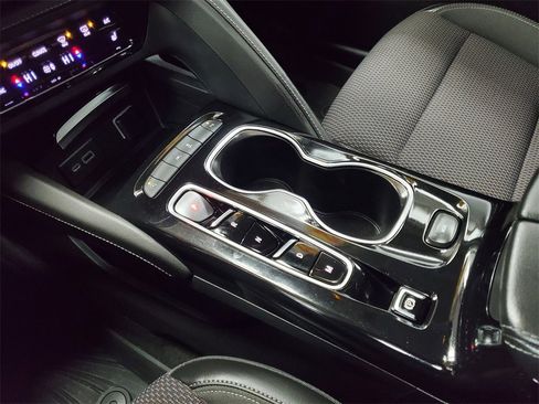 Used 2022 Buick Envision Preferred image 25