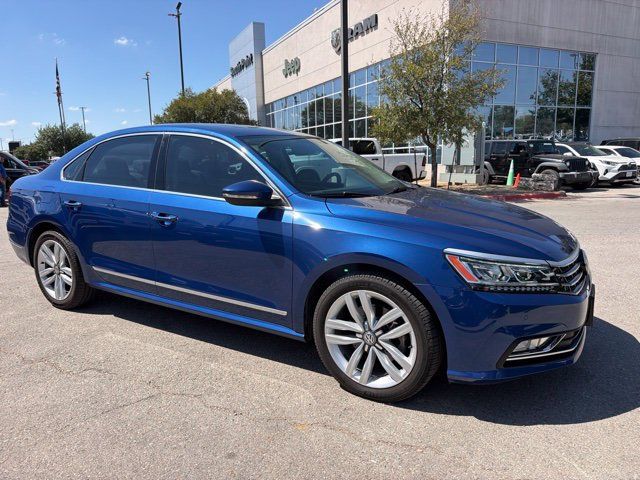 Used 2017 Volkswagen Passat 1.8T SE FWD image 1