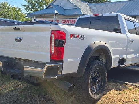 Used 2024 Ford F350 Lariat w/ Lariat Ultimate Package AWD/4WD image 2