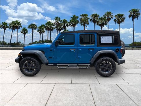 Used 2022 Jeep Wrangler Unlimited Sport AWD/4WD image 4