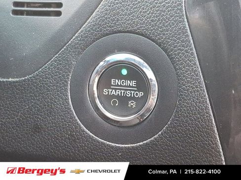 Used 2017 Ford Explorer XLT w/ Equipment Group 202A image 26