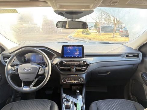 Used 2023 Ford Escape Active w/ Cold Weather Package image 27