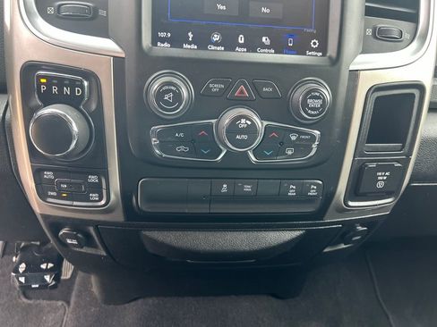 Used 2019 RAM 1500 Big Horn image 32