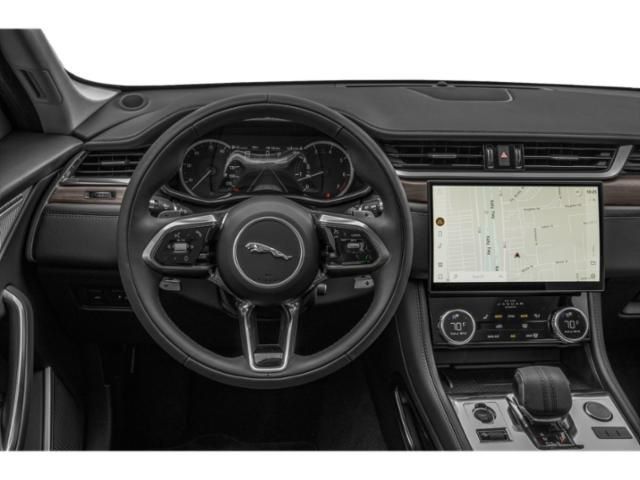 Used 2023 Jaguar F-PACE R-Dynamic S AWD/4WD image 7