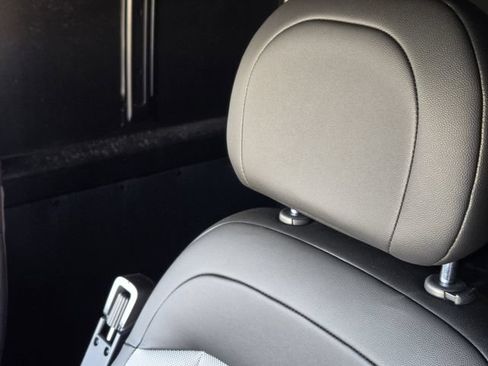 Used 2025 RAM ProMaster 1500 FWD image 15