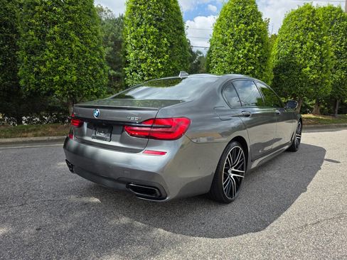 Used 2019 BMW 750i xDrive w/ Executive Package image 5