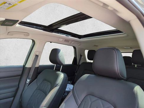 New 2026 Nissan Pathfinder Platinum AWD/4WD image 21