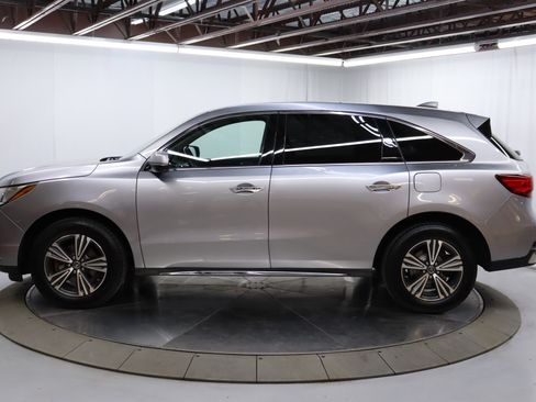 Used 2017 Acura MDX SH-AWD image 4