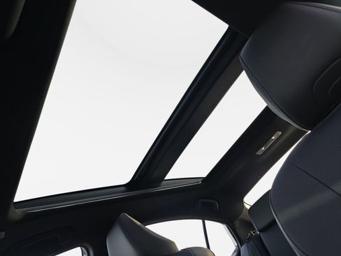 Used 2025 Toyota Camry XSE image 28