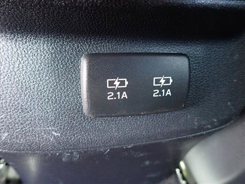 Used 2020 Subaru Outback Premium AWD/4WD image 10