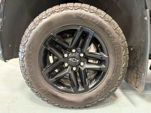 Used 2021 Chevrolet Silverado 1500 LT Trail Boss w/ Convenience Package II AWD/4WD image 11