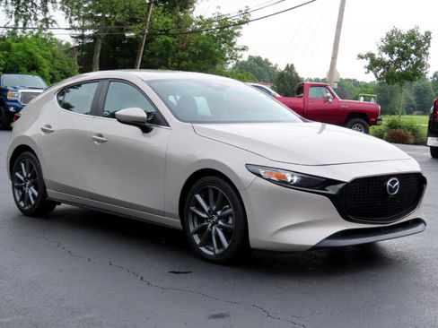 Used 2023 MAZDA MAZDA3 s image 40