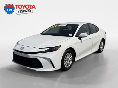 Certified 2025 Toyota Camry LE FWD image 1