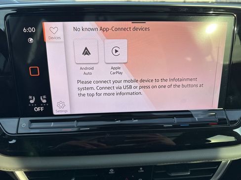 Certified 2026 Volkswagen Atlas Peak Edition AWD/4WD image 30