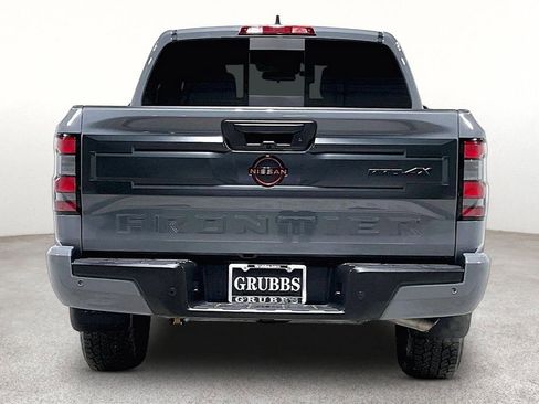 Used 2025 Nissan Frontier PRO-4X AWD/4WD image 5