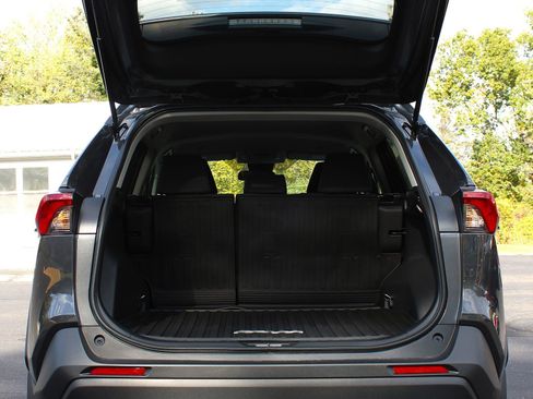 New 2025 Toyota RAV4 LE image 9