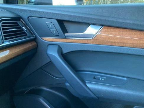 Used 2021 Audi Q5 2.0T Premium image 31