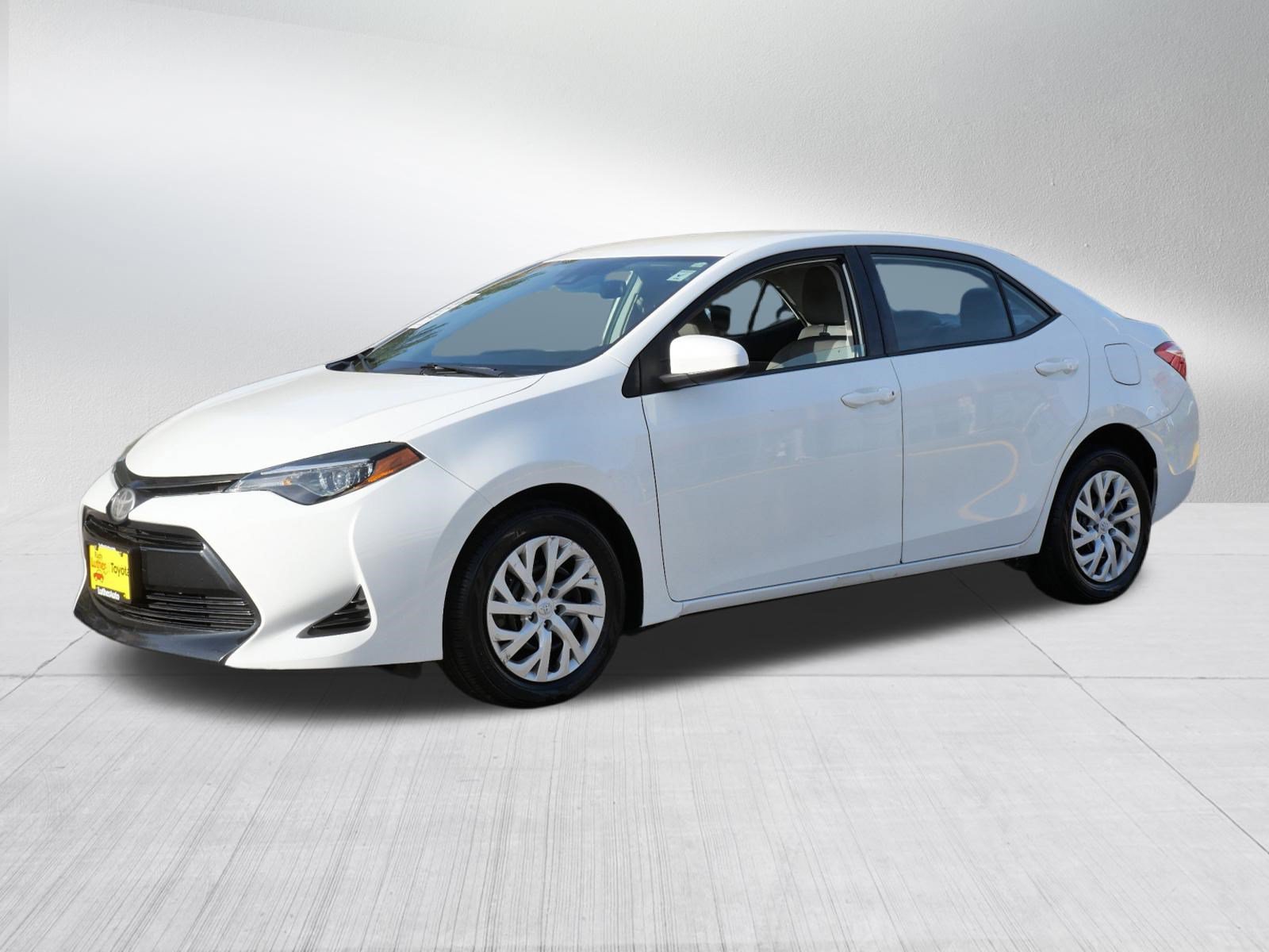 Certified 2019 Toyota Corolla LE FWD image 3