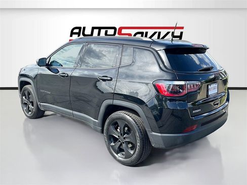 Used 2020 Jeep Compass Latitude image 5