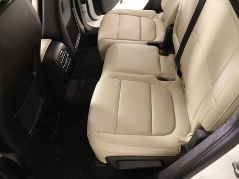 Certified 2025 Lincoln Corsair Reserve w/ Equipment Group 202A image 12