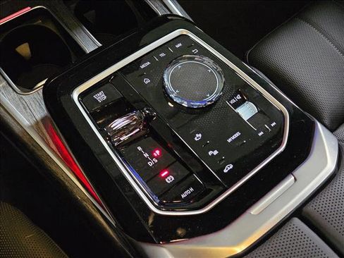 New 2025 BMW 760i xDrive image 11