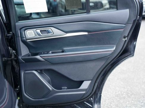 Used 2025 Ford Explorer ST AWD/4WD image 20