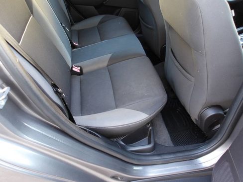 Used 2014 Ford Focus SE w/ SE Winter Package FWD image 40