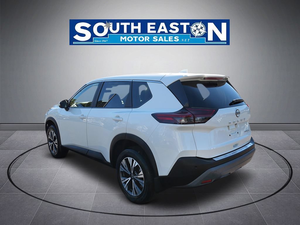 Used 2023 Nissan Rogue SV AWD/4WD image 5