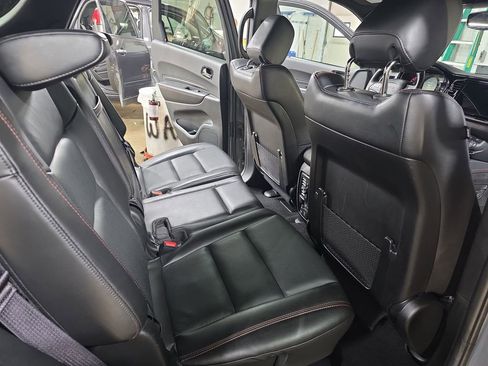 Used 2025 Dodge Durango GT image 11