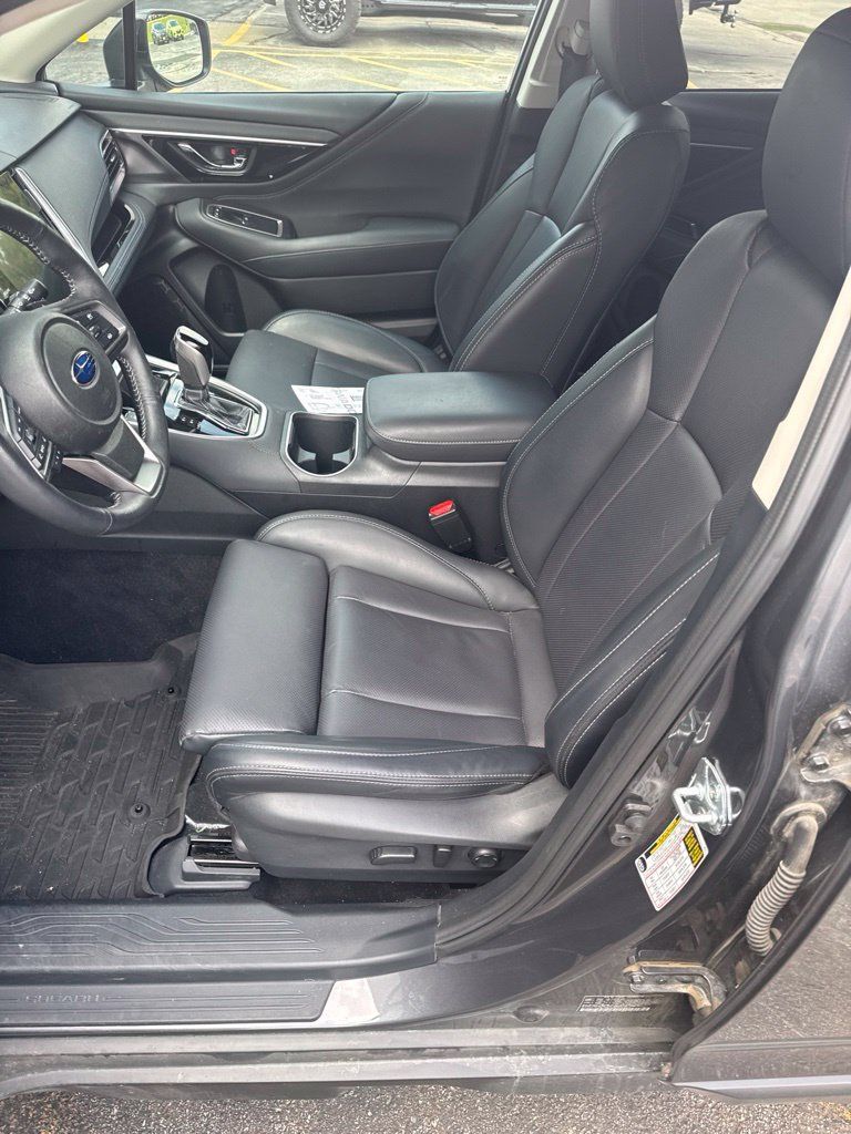 Used 2024 Subaru Outback Limited AWD/4WD image 4