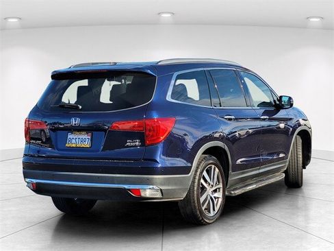 Used 2018 Honda Pilot Elite image 4